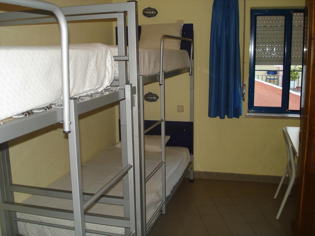 Hi Lagos - Pousada De Juventude Bilik gambar